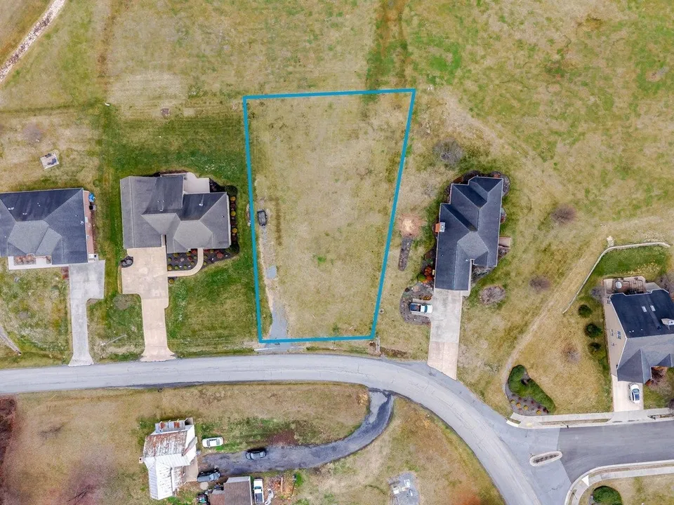 Property in Shenandoah